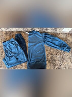 Gilligan & O’Malley Sleepwear Target Lounge Set. Soft Sweatshirt Velvet. Blue